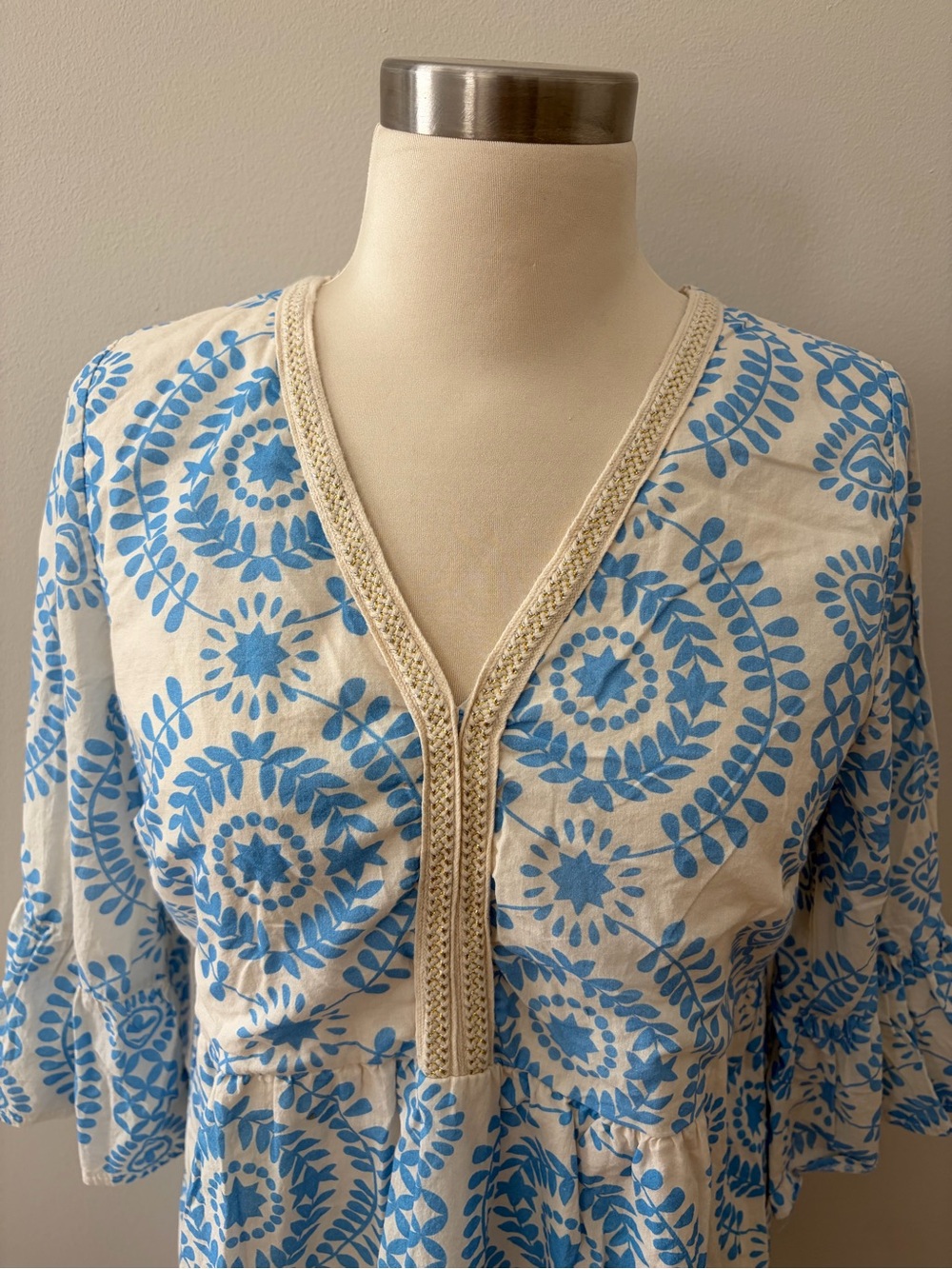 SAIPH Lab Santorini White Mini Dress Blue Medallion Print Sz M Coastal Cottage - Picture 3 of 9